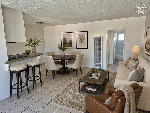 305 W Guinida Ln Photo 1