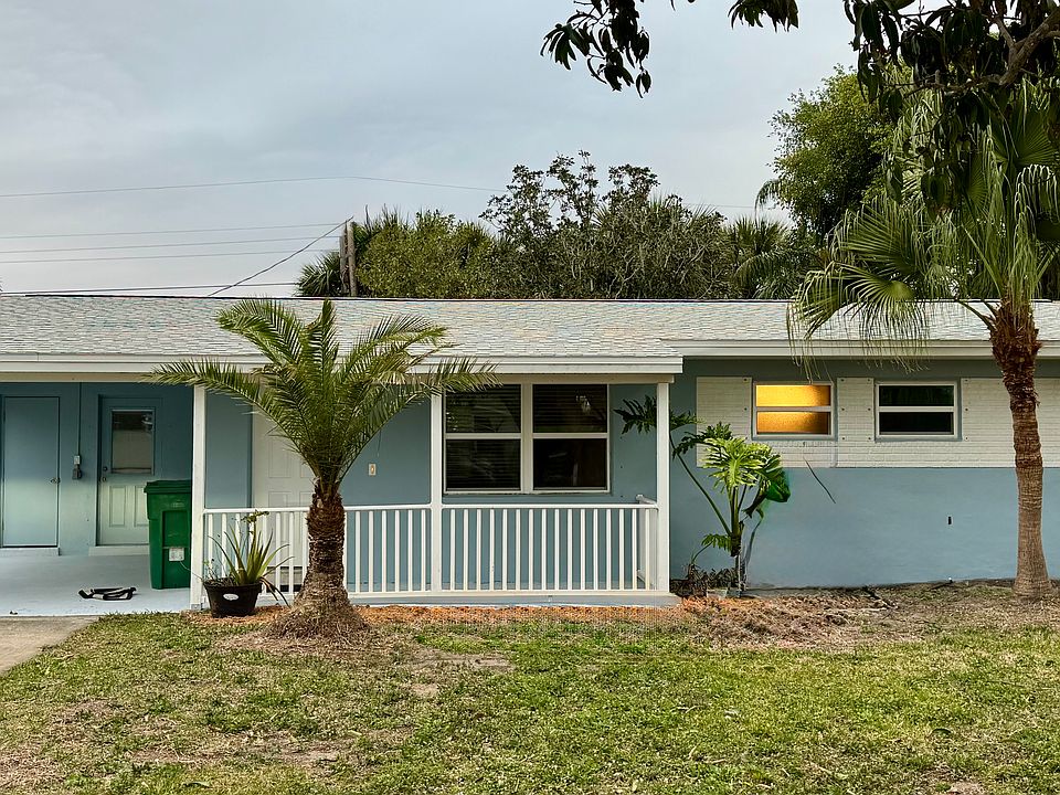 1st image of 320 Cinnamon Dr