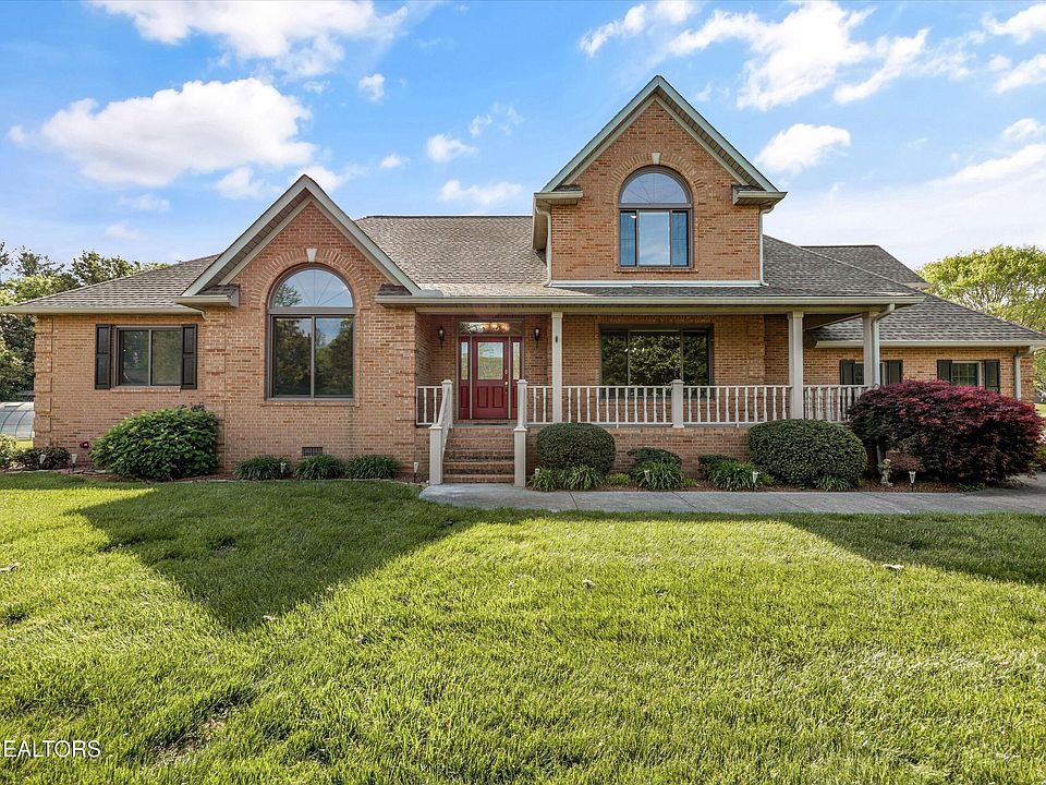 1st image of 318 Hidden Cove Ct