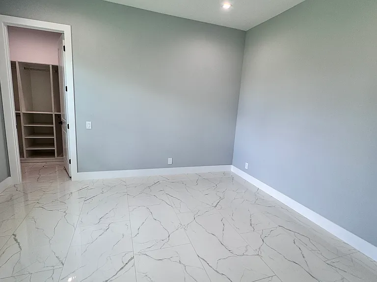 1022 Apple Ave — Photo 14