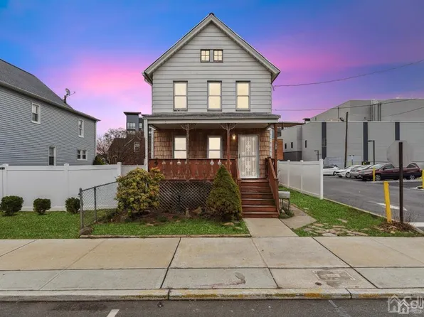 188 Pershing Ave, Carteret, NJ 07008