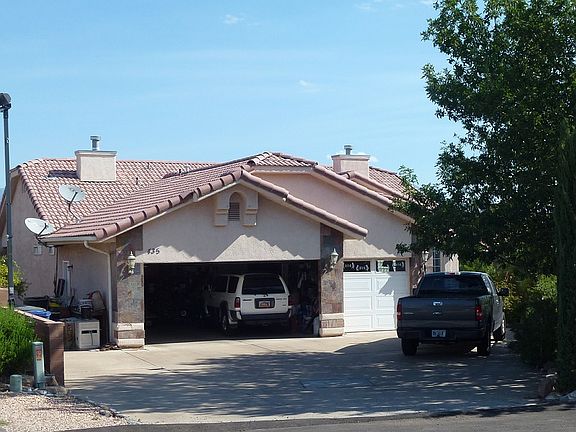 2nd image of 435 Paintbrush Way #B