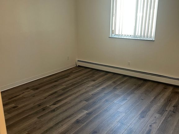 4th image of 580 Salem St APT 17