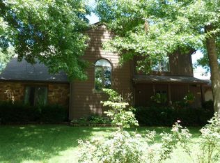1405 E Lexington Cir, Columbia, MO 65203