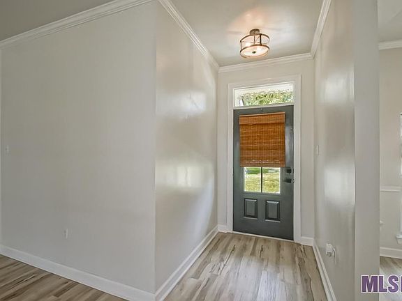 5th image of 10218 Carter Hills Ave