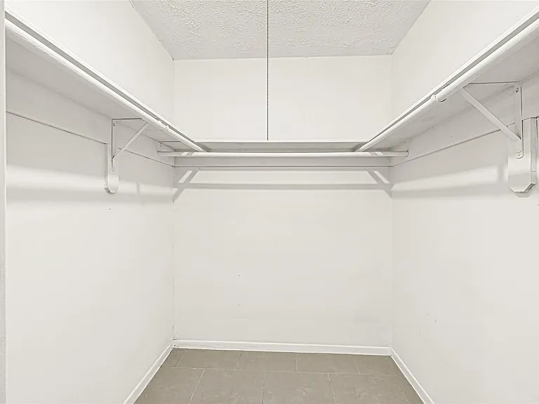 10127 Sagegate Dr — Photo 21