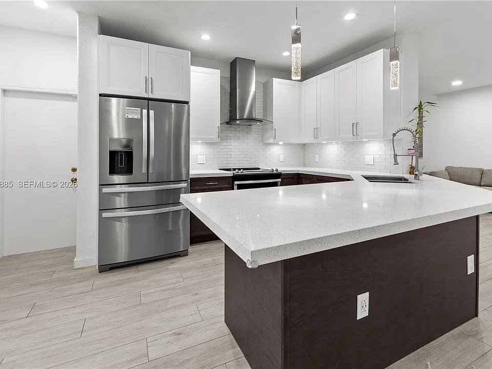 17130 SW 36th Ct