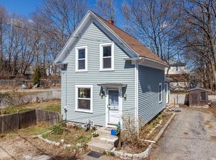 13 Central St, Merrimac, MA 01860