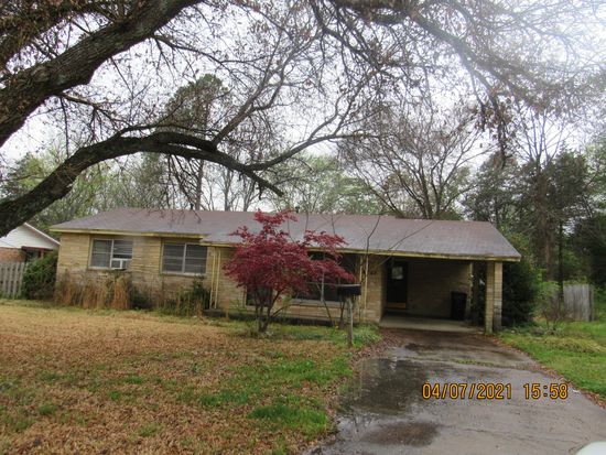 2037 N Central Ave Batesville Ar 72501 Mls 21 173 Zillow