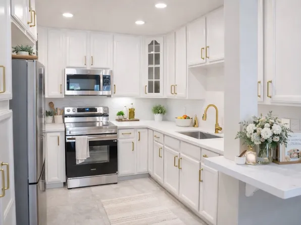 10425 Caminito Cuervo Unit 216, San Diego, CA 92108