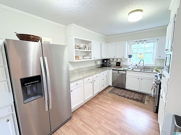 5th image of 3909 Rock Ridge Rd