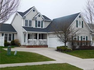 4128 Stockton Ln, Hamburg, NY 14075