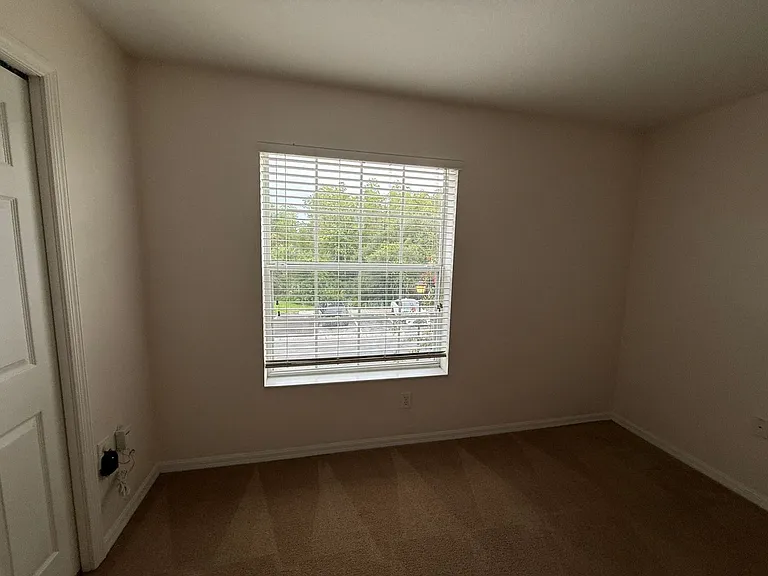 8511 Trail Wind Dr — Photo 12