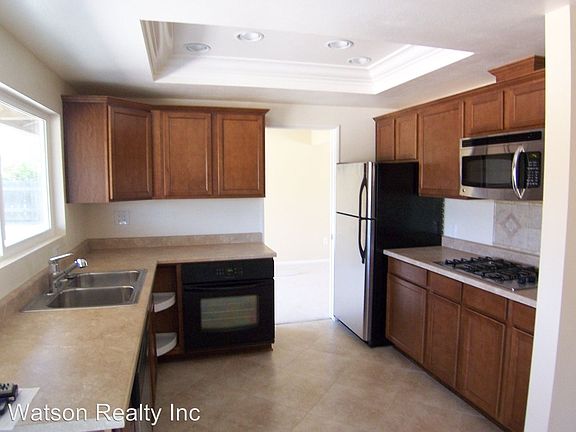 3rd image of 16653 Juarez Dr