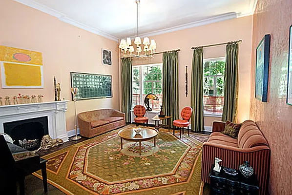 Sold by Leslie J. Garfield | media 4