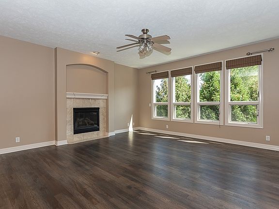 3rd image of 317 N 200th St