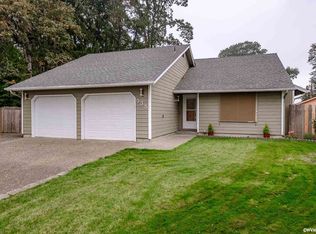 535 Angelee Ct, Lebanon, OR 97355