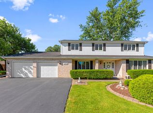 2560 Perry Ct, Dyer, IN 46311
