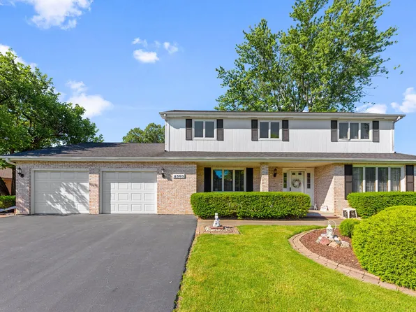 2560 Perry Ct, Dyer, IN 46311