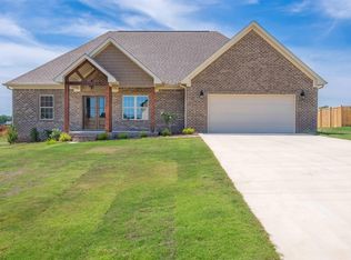 240 Hummingbird Way, Killen, AL 35645