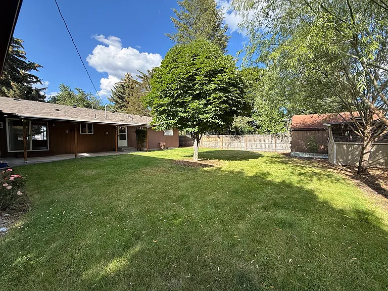 13410 E 7th Ave — Photo 16