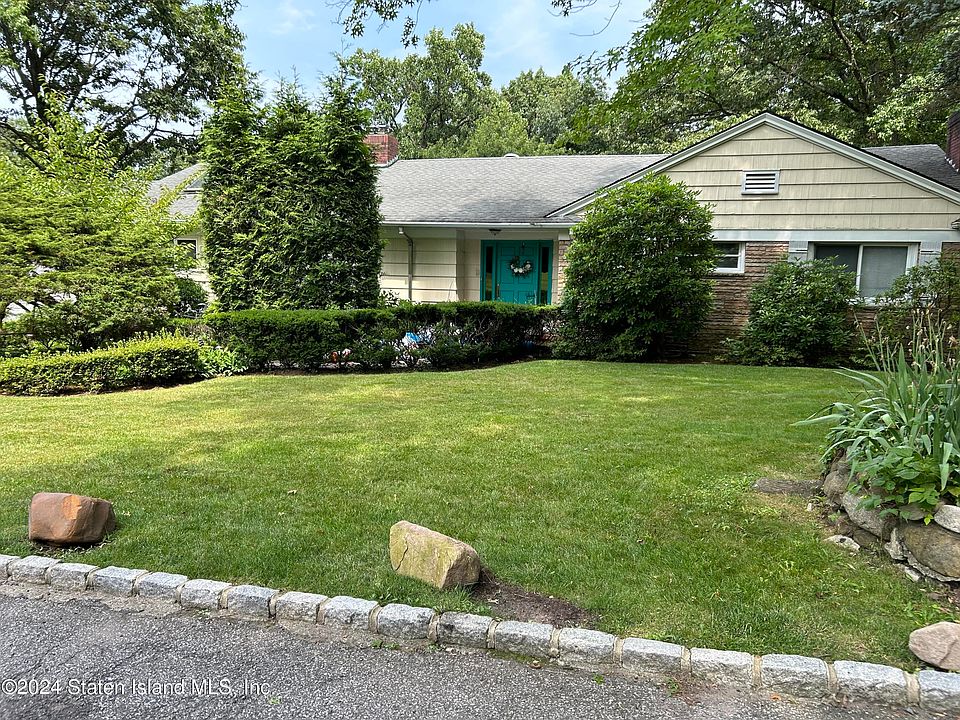 1st image of 125 Westminster Ct