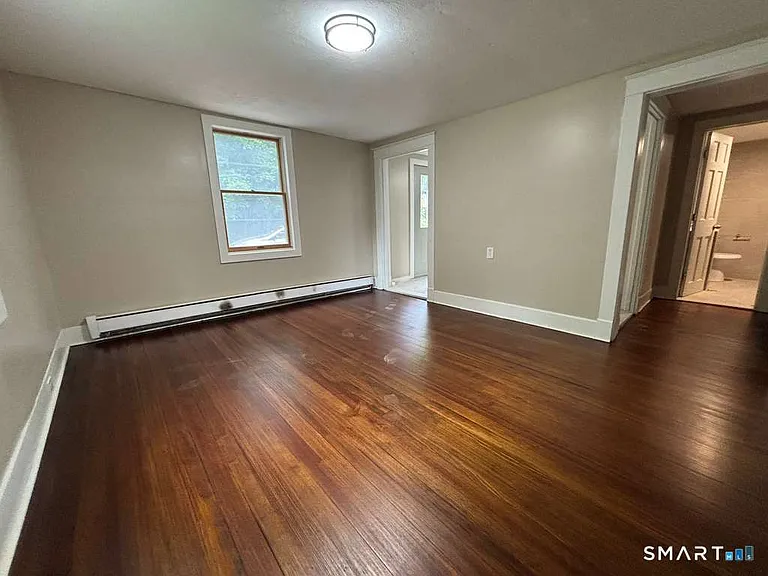 7 Seminary Rd — Photo 17