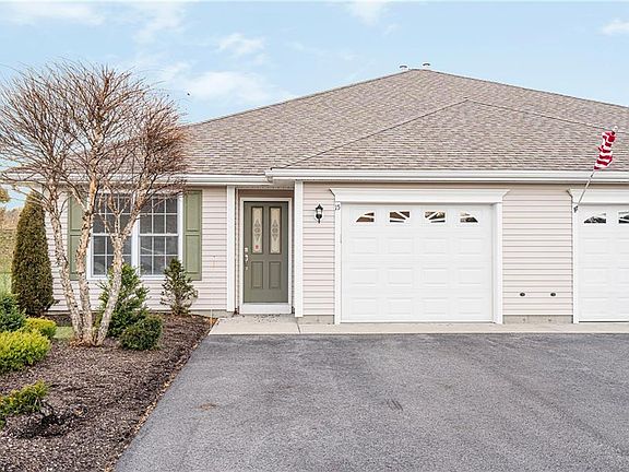 2nd image of 15 Greig Ct #226A