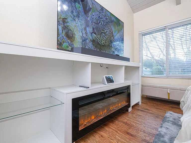 2604 N Tustin Ave #D — Photo 19