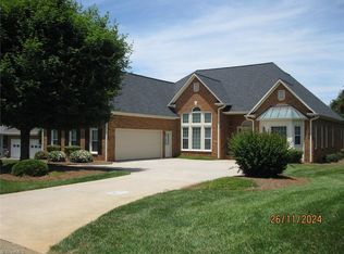 298 Kingsmill Dr, Advance, NC 27006