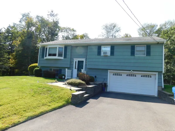 27 Perry Drive, New Milford, CT 06776