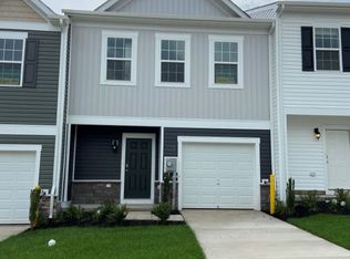 150 Maple Run Dr, York, PA 17404