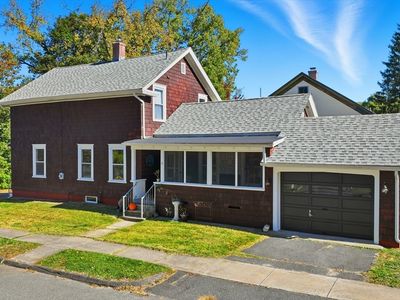 15 Crescent St, Turners Falls, MA, 01376