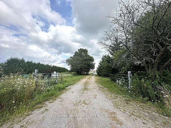 2nd image of 3752 Elm Tree Rd