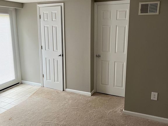 4th image of 1004 Idylwild Dr