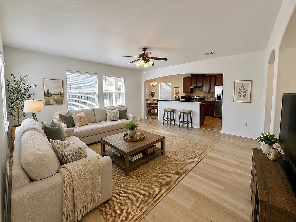 4 bed, 2202 sqft, $2,350 — Photo 4