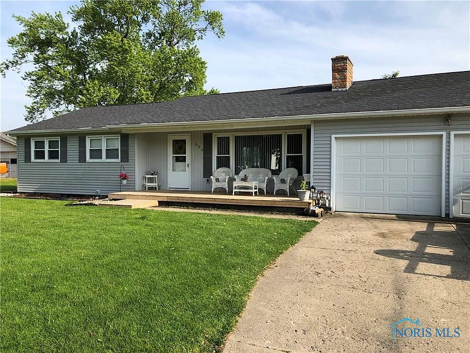 1st image of 604 E Baubice St
