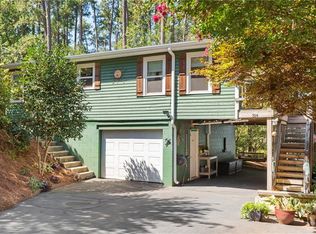 314 Dogwood Ln, Townville, SC 29689