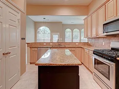 2002 Mossy Trail Dr — Photo 5