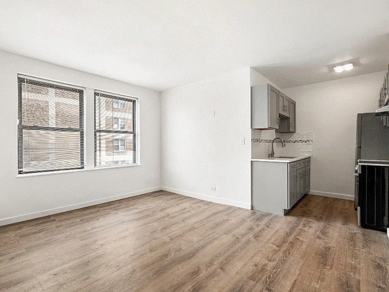 5726 N. Winthrop — Photo 38