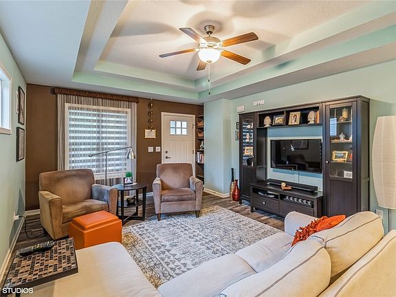 4th image of 3608 NE Shelby Ln