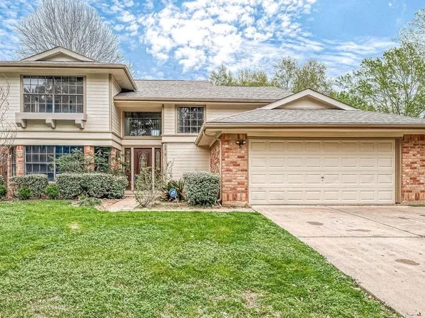 2039 Shorewood Ln, Sugar Land, TX 77479