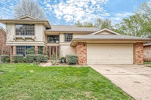 2039 Shorewood Ln Photo 1
