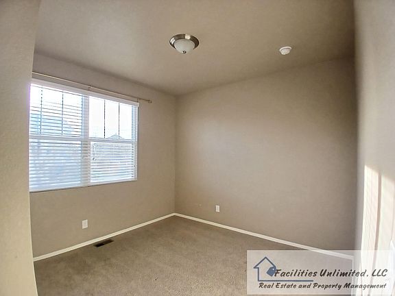 5th image of 1546 Taplow Dr