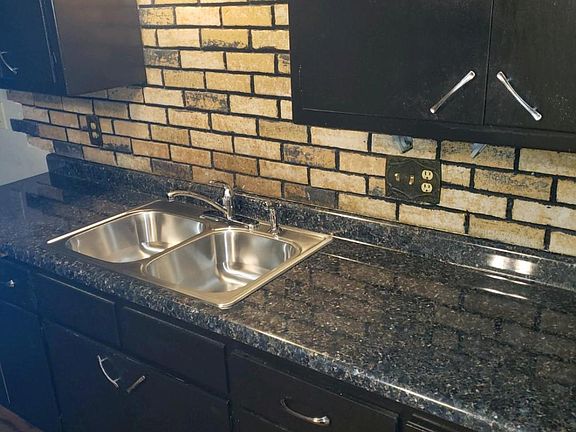 2nd image of 4631-4633 W Villard Ave