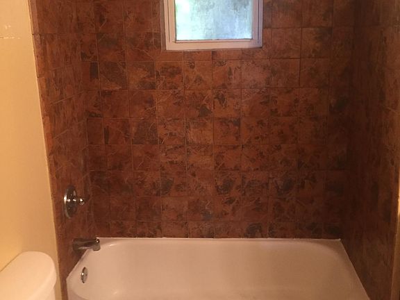 5th image of 841 W Georgia St