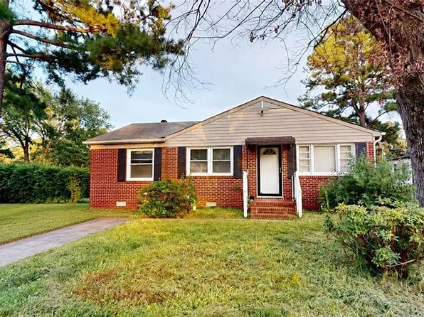 1016 Lyndon Cir, Newport News, VA 23605