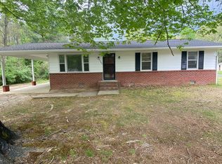 7507 Long Creek Dr, Ruther Glen, VA 22546