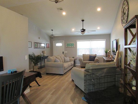 2nd image of 1522 SE Arenson Lane