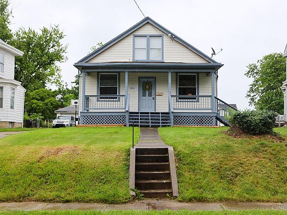 3rd image of 3834 Davis Ave